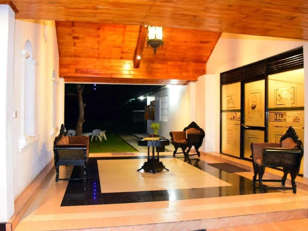 The Kings Island Resort Negombo 3*,  Sri Lanka